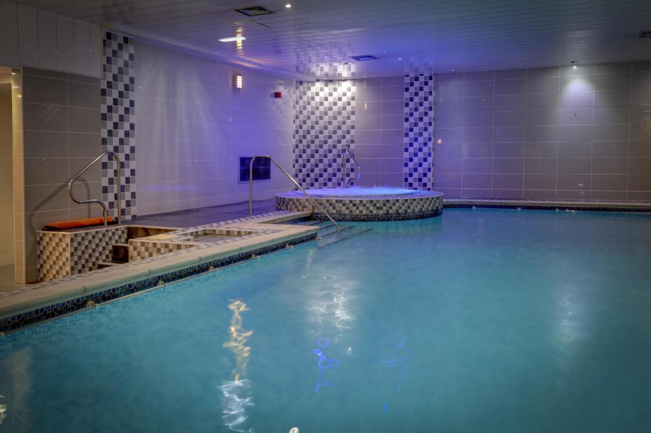 Burnley North Oaks Hotel And Leisure Club 외부 사진