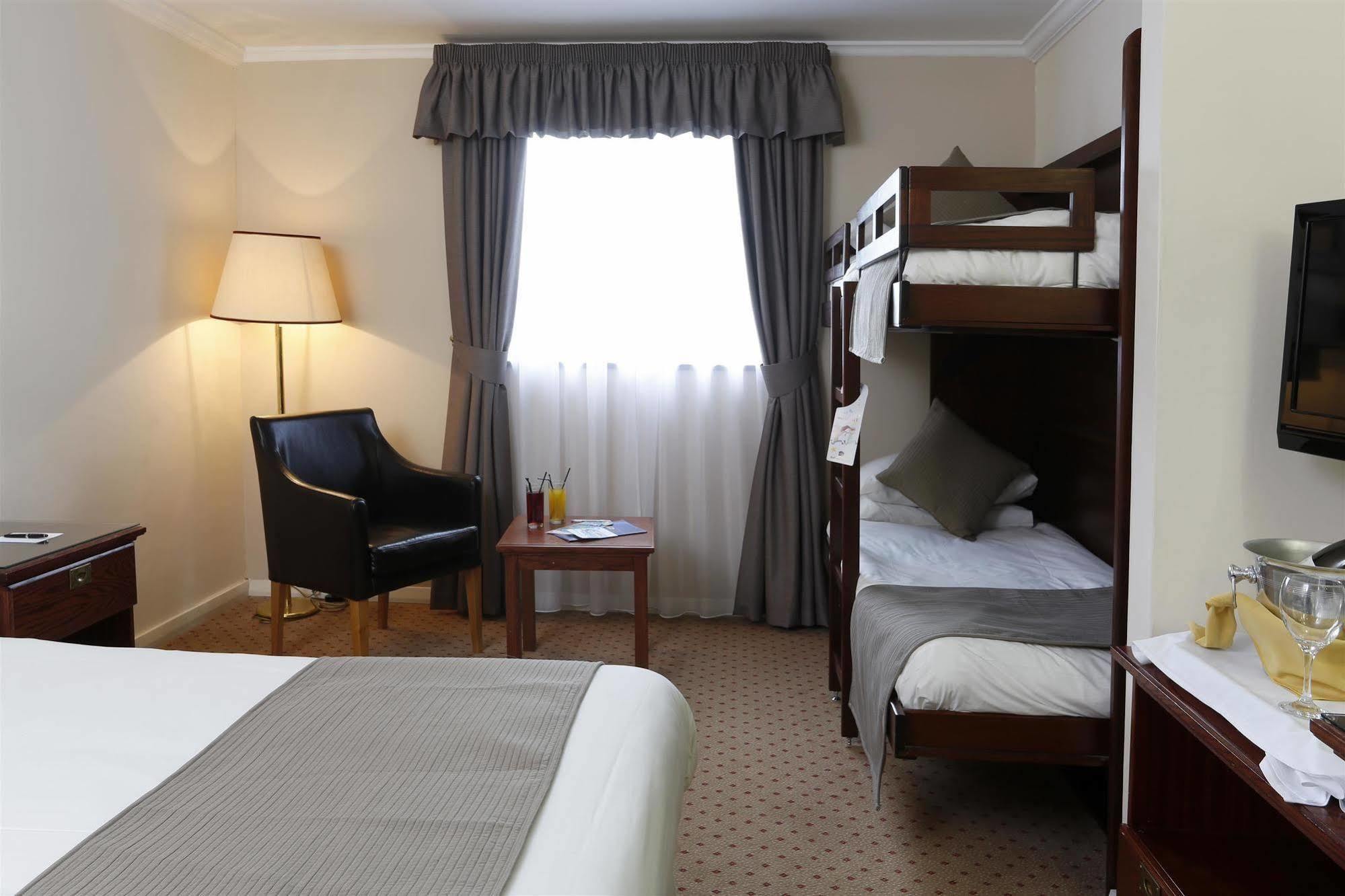 Burnley North Oaks Hotel And Leisure Club 외부 사진